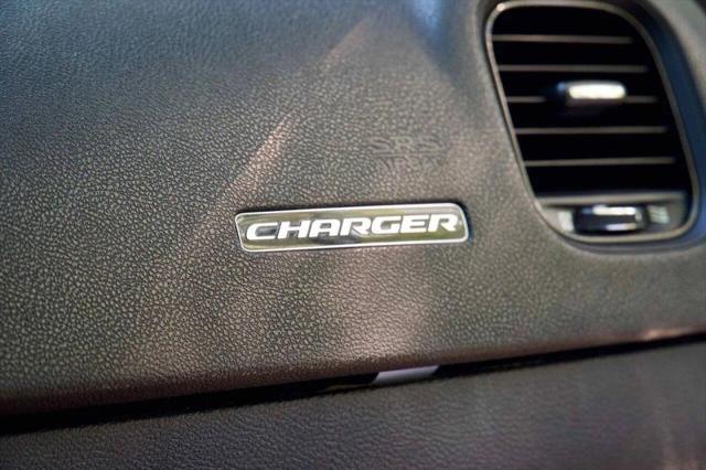 2020 Dodge Charger SXT RWD