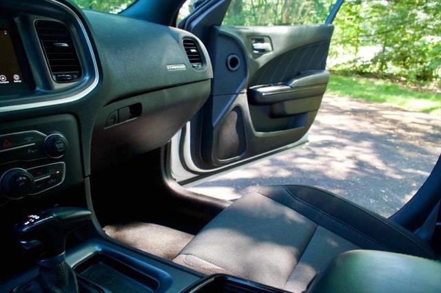 2020 Dodge Charger SXT RWD
