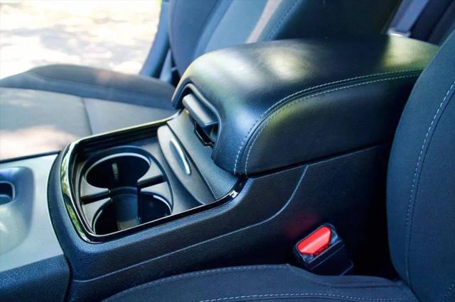 2020 Dodge Charger SXT RWD