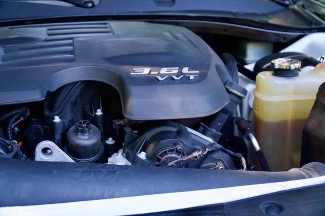 2020 Dodge Charger SXT RWD