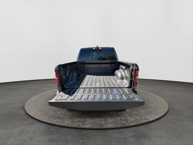 2026 Ram 1500 Express Crew Cab 4x4 57 Box