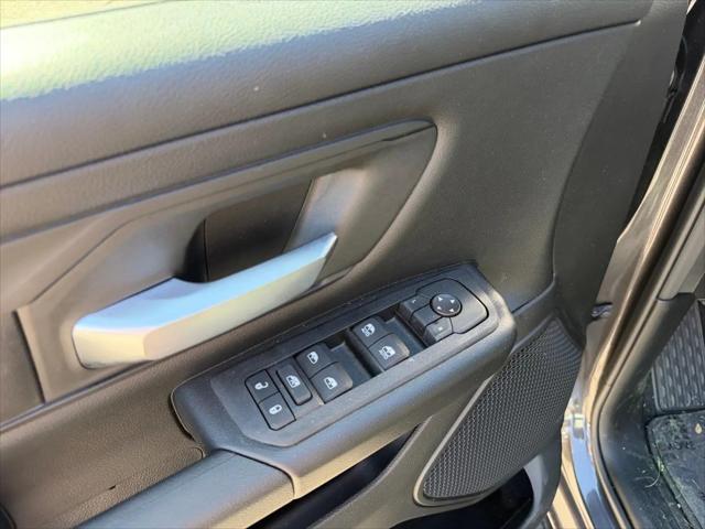 2026 Ram 1500 Express Crew Cab 4x4 57 Box