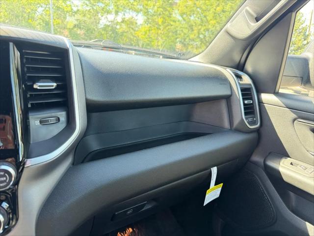 2026 Ram 1500 Express Crew Cab 4x4 57 Box