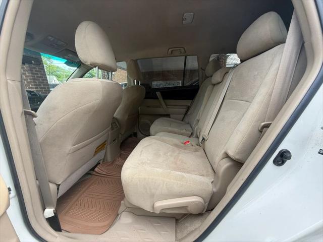 2010 Toyota Highlander Base