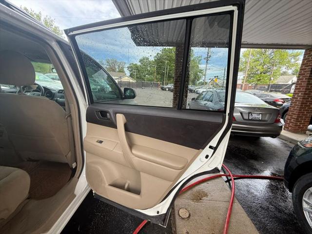 2010 Toyota Highlander Base