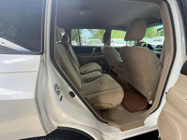 2010 Toyota Highlander Base