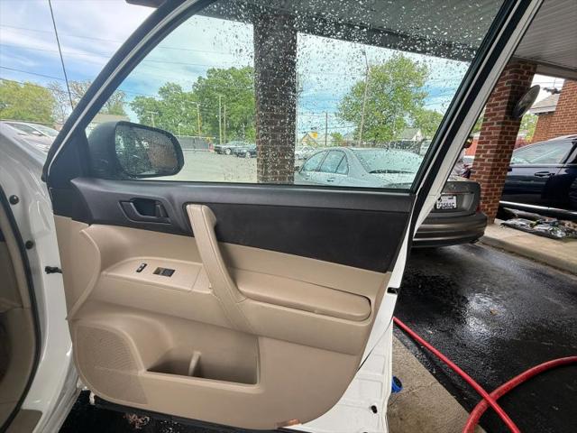 2010 Toyota Highlander Base