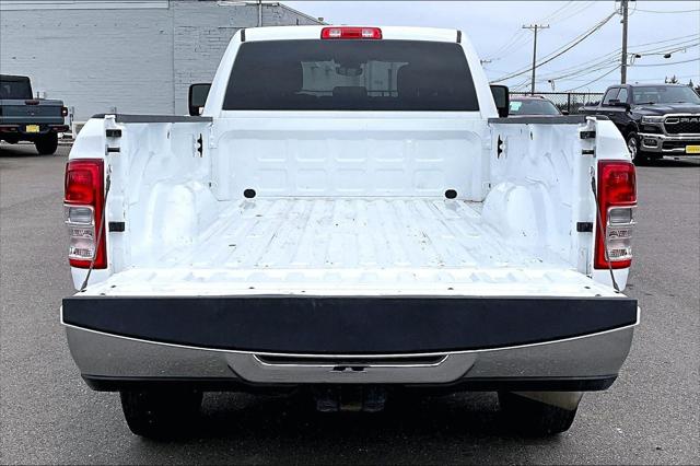 2024 Ram 3500 Big Horn Crew Cab 4x4 8' Box