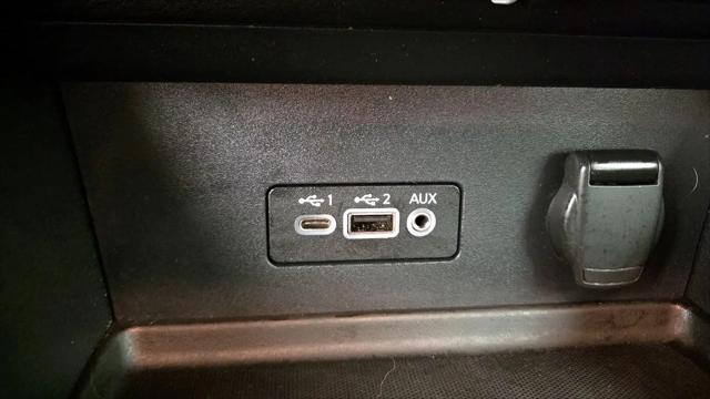 2022 Nissan Sentra SV Xtronic CVT