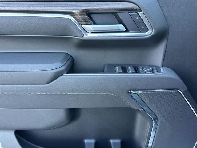 2026 Chevrolet Silverado 1500 4WD Crew Cab Short Bed RST