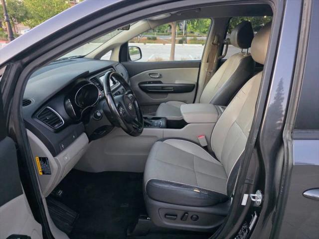 2017 Kia Sedona LX