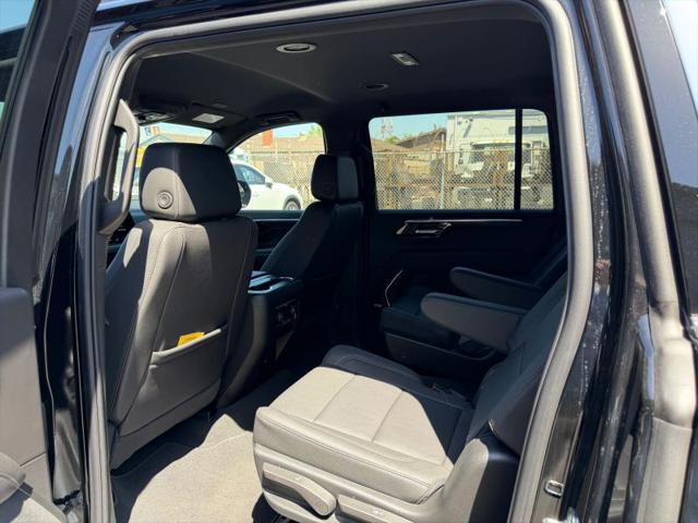 2026 Chevrolet Suburban LT, RWD