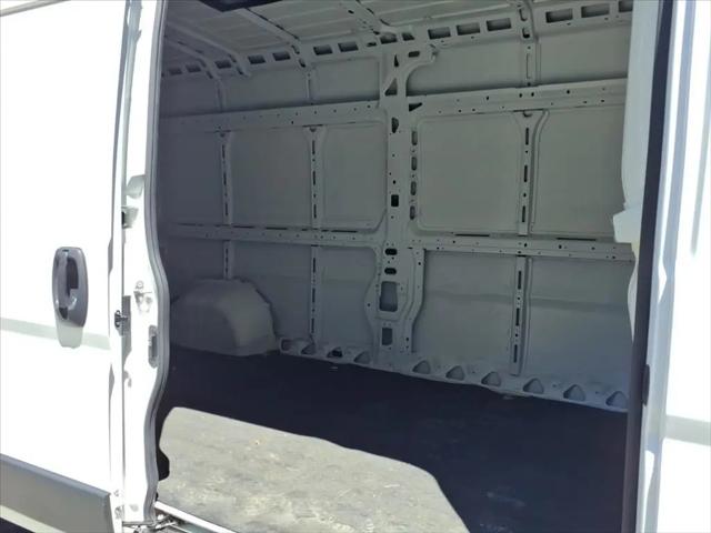 2025 Ram ProMaster 2500 Cargo Van Tradesman High Roof 159" WB w/Pass Seat