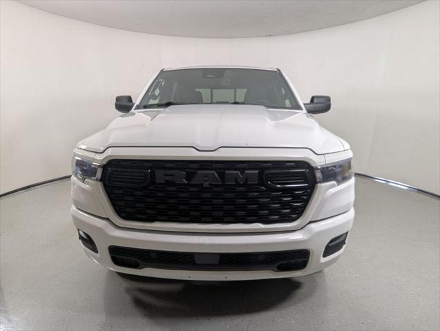 2026 RAM 1500 RAM 1500 EXPRESS CREW CAB 4X2 57 BOX