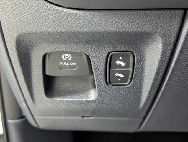 2023 Ram 1500 Limited Crew Cab 4x4 5'7" Box