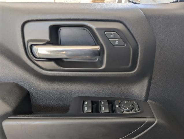 2021 Chevrolet Silverado 1500 2WD Crew Cab Short Bed Custom
