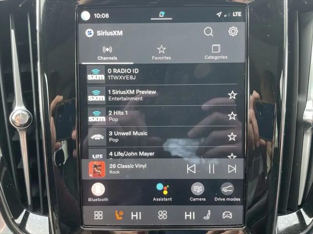 2025 Volvo S60 T8 Plus