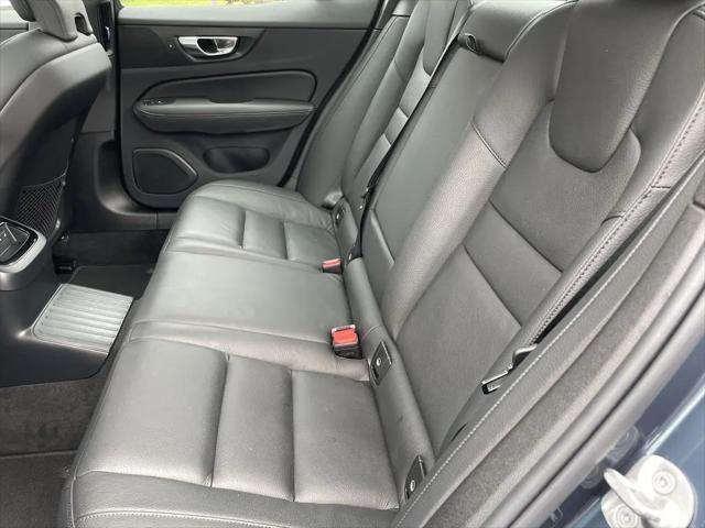 2025 Volvo S60 T8 Plus