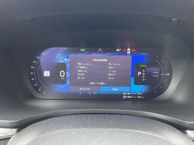2025 Volvo S60 T8 Plus