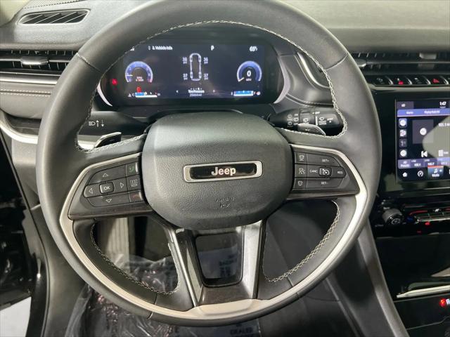 2023 Jeep Grand Cherokee L Laredo 4x4