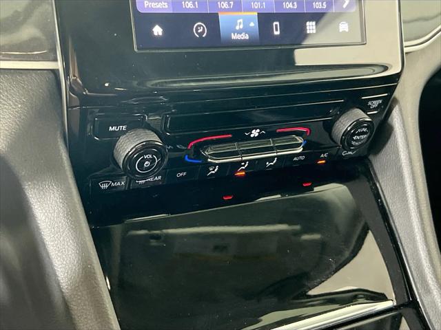 2023 Jeep Grand Cherokee L Laredo 4x4