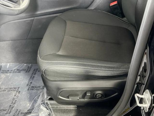 2023 Jeep Grand Cherokee L Laredo 4x4