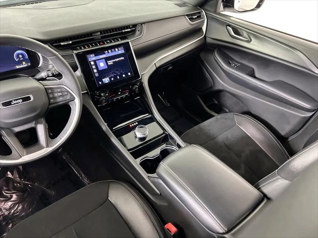 2023 Jeep Grand Cherokee L Altitude 4x4