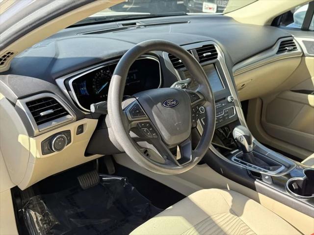 2016 Ford Fusion SE 2016 Ford Fusion SE
