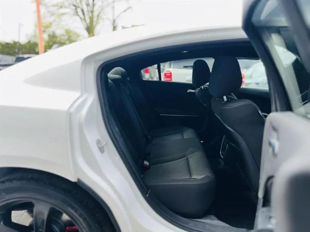 2017 Dodge Charger R/T RWD