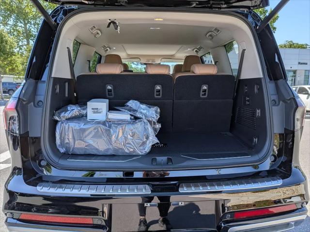 2026 INFINITI QX80 LUXE