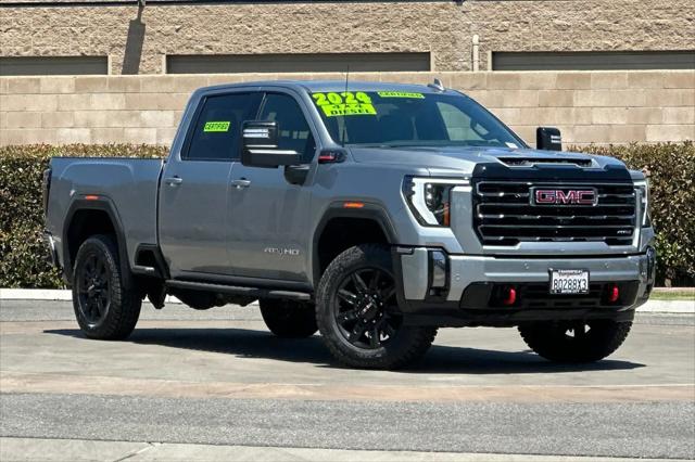2024 GMC Sierra 2500HD 4WD Crew Cab Standard Bed AT4