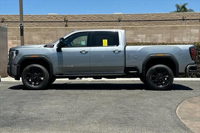 2024 GMC Sierra 2500HD 4WD Crew Cab Standard Bed AT4