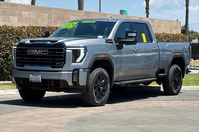 2024 GMC Sierra 2500HD 4WD Crew Cab Standard Bed AT4