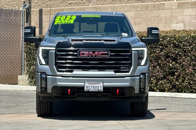 2024 GMC Sierra 2500HD 4WD Crew Cab Standard Bed AT4