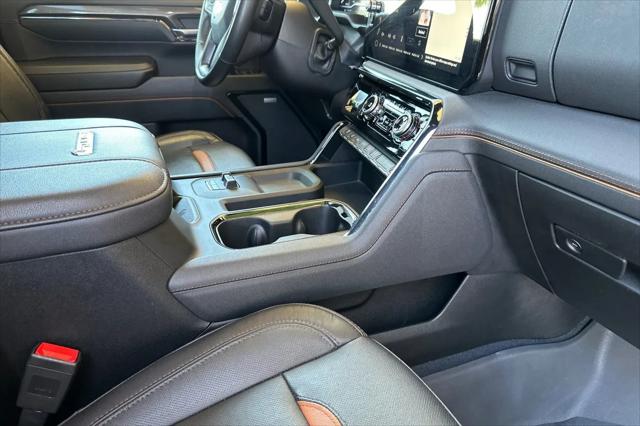 2024 GMC Sierra 2500HD 4WD Crew Cab Standard Bed AT4