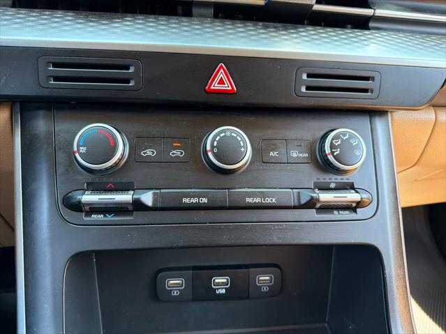 2024 Kia Carnival MPV LX Seat Package