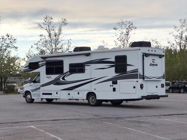 2019 Ford E-450 Cutaway Base