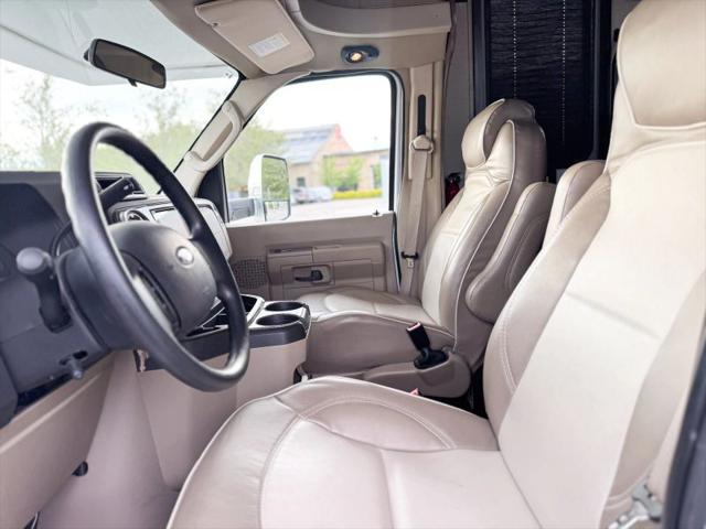2019 Ford E-450 Cutaway Base