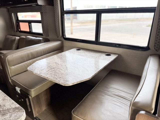 2019 Ford E-450 Cutaway Base