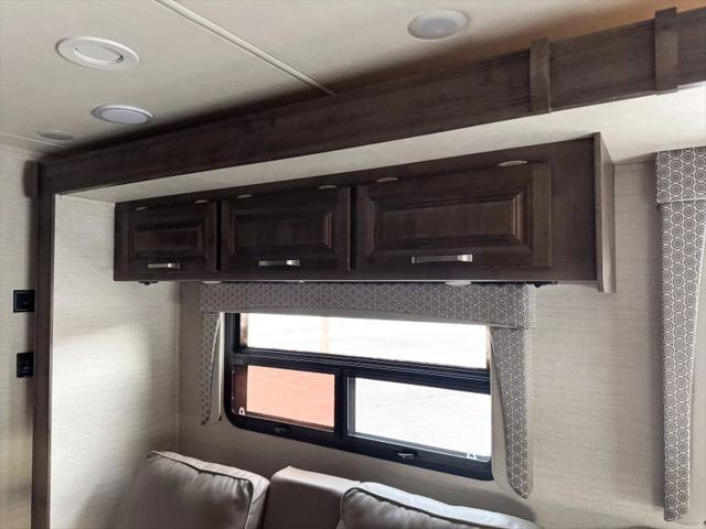 2019 Ford E-450 Cutaway Base