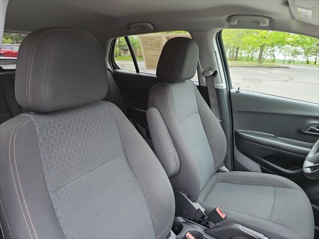2022 Chevrolet Trax AWD LS