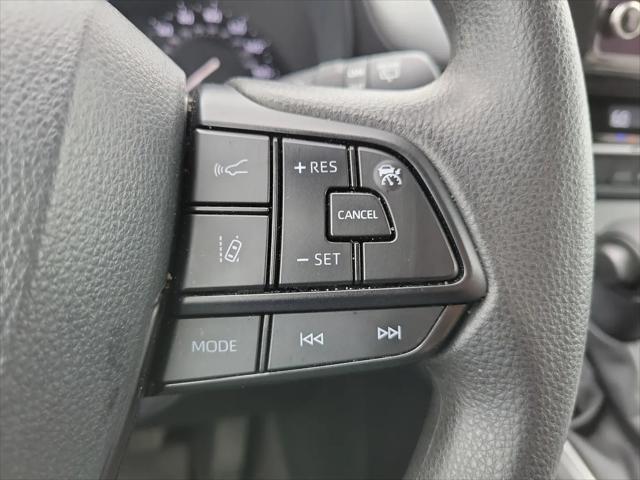 2025 Toyota Sienna LE