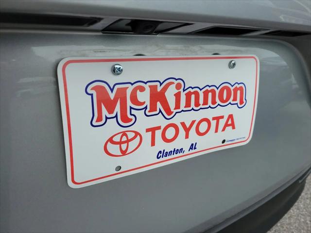 2025 Toyota Sienna LE