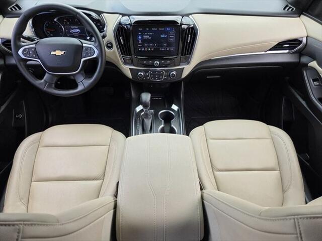 2023 Chevrolet Traverse AWD LT Leather