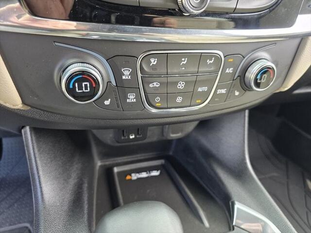 2023 Chevrolet Traverse AWD LT Leather