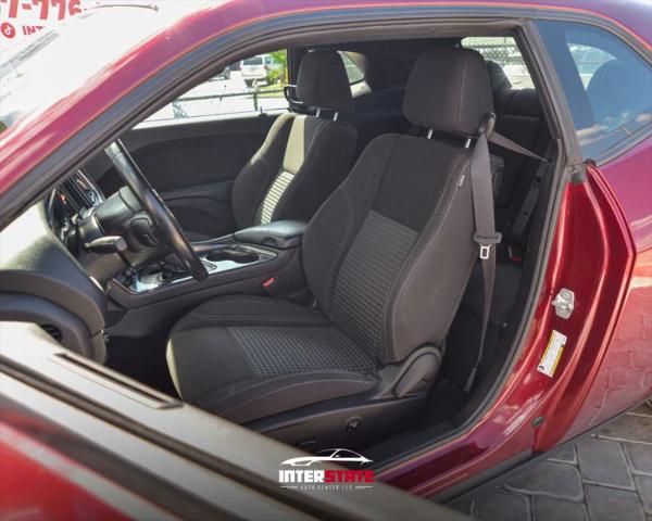 2021 Dodge Challenger SXT