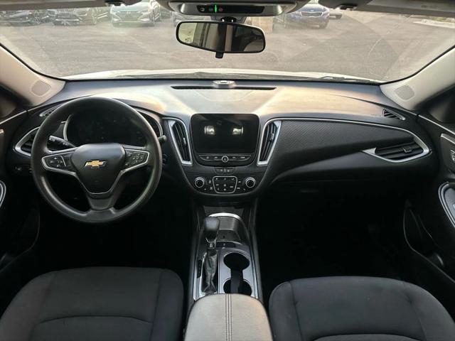 2022 Chevrolet Malibu FWD LT