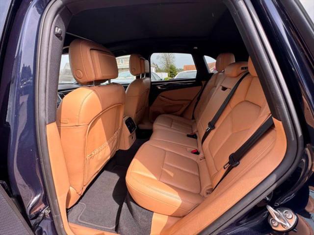 2018 Porsche Macan Base