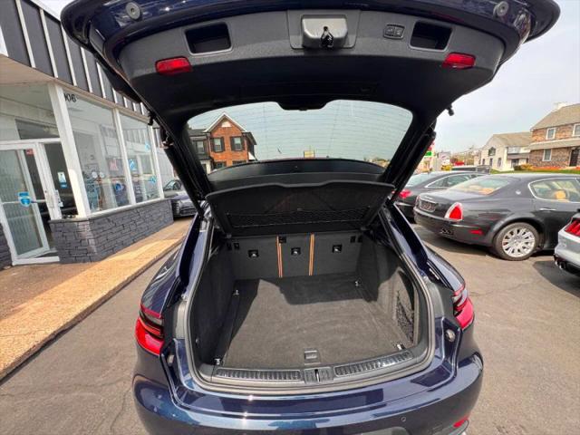 2018 Porsche Macan Base