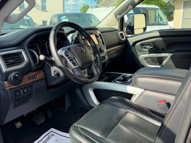 2017 Nissan Titan SL